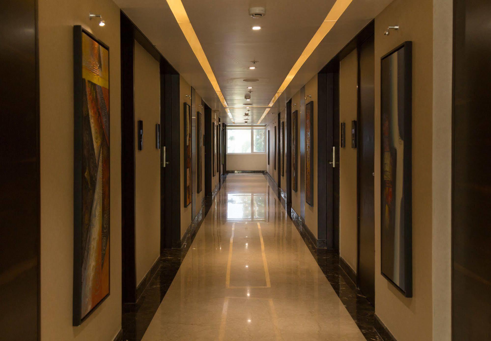 Hotel Oxina Lygon Tiruchirappalli Экстерьер фото