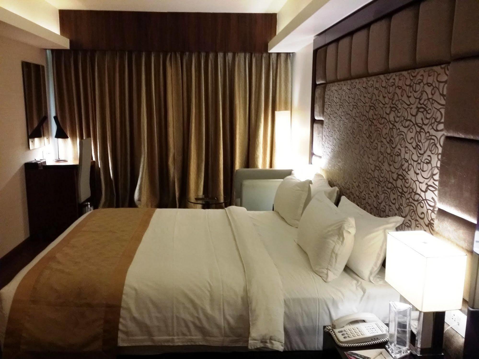 Hotel Oxina Lygon Tiruchirappalli Экстерьер фото